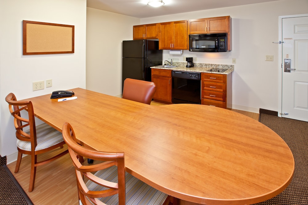 Candlewood Suites Radcliff Fort Knox by IHG - photo 27