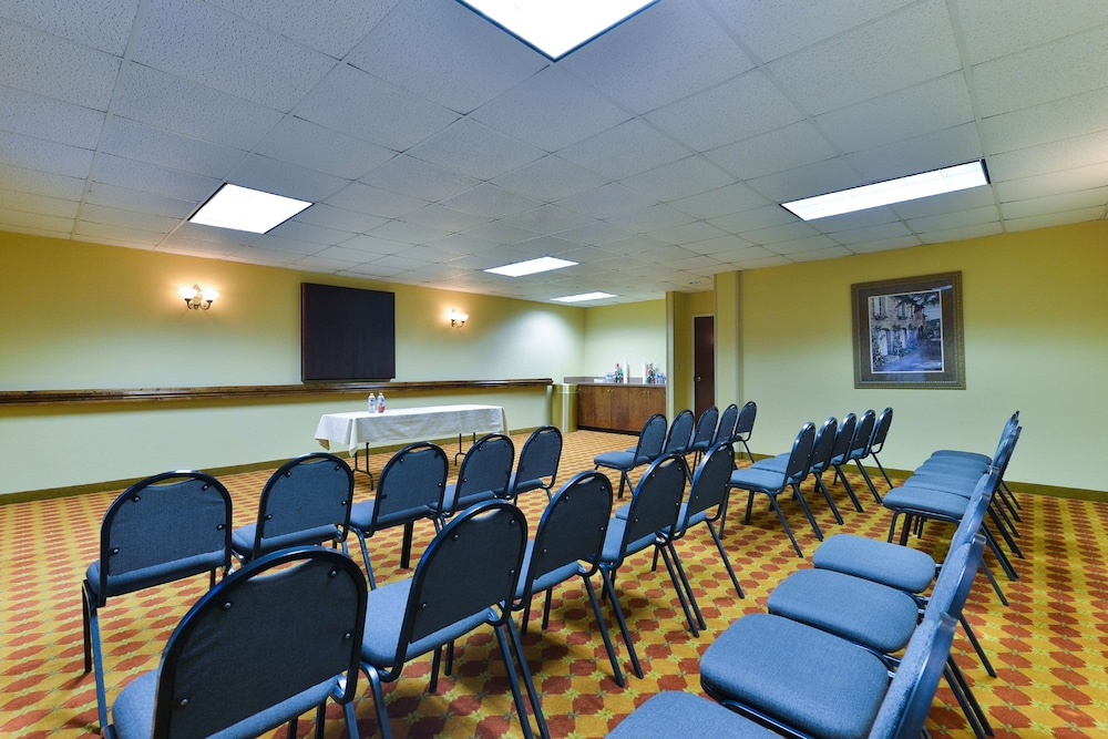 Hampton Inn Raleigh Clayton I 40 - photo 41