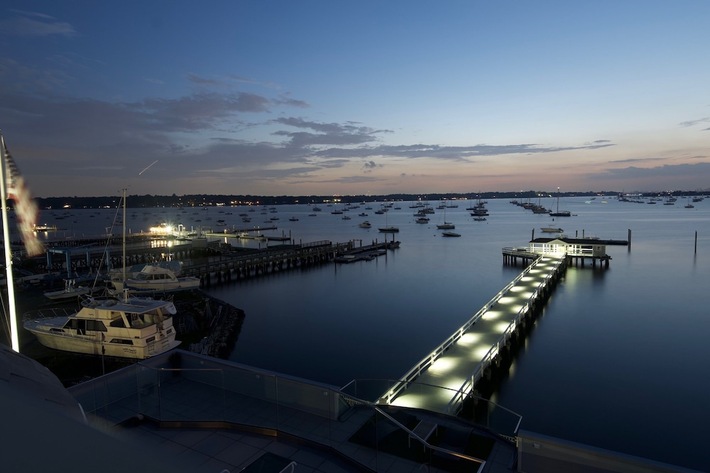 Knickerbocker Yacht Hotel - photo 16