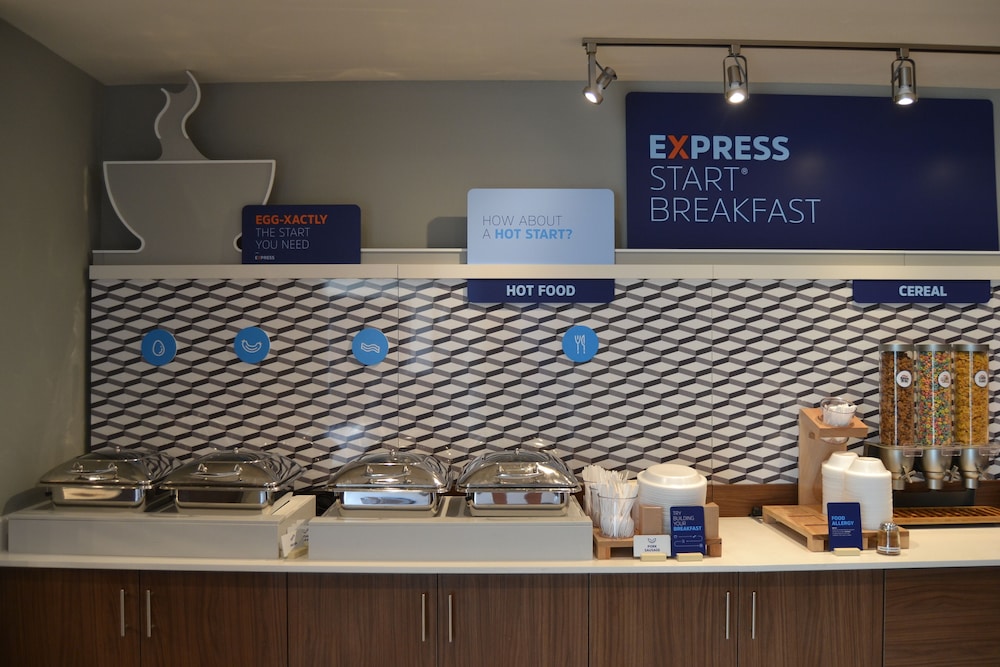 Holiday Inn Express & Suites Goodlettsville N Nashville by IHG - photo 28