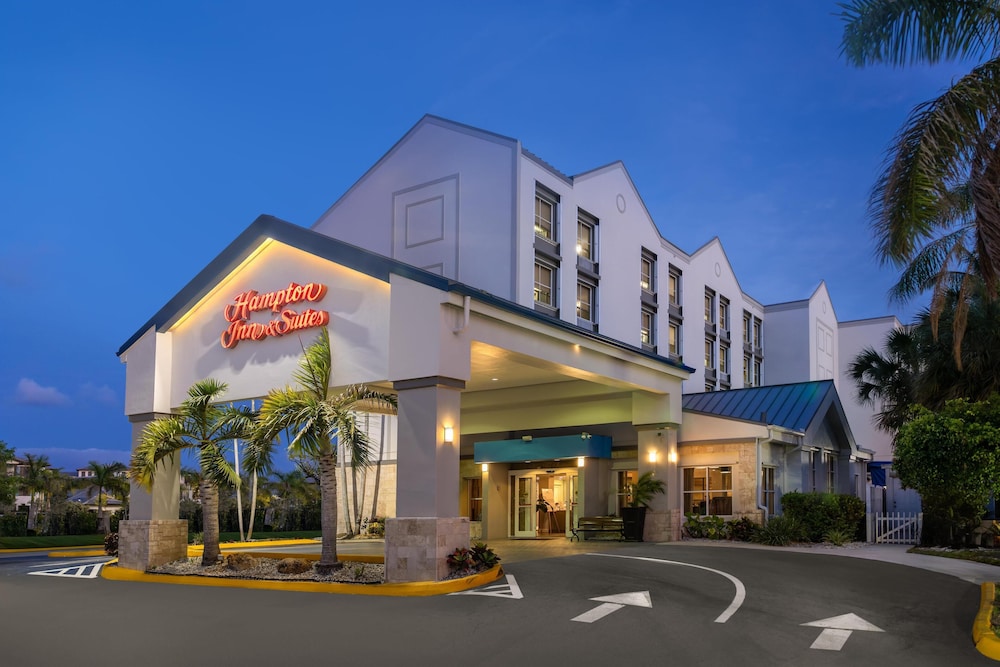 Hampton Inn & Suites Fort Lauderdale Airport - photo 30