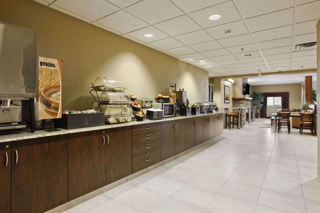 Microtel Inn & Suites by Wyndham Williston - photo 20