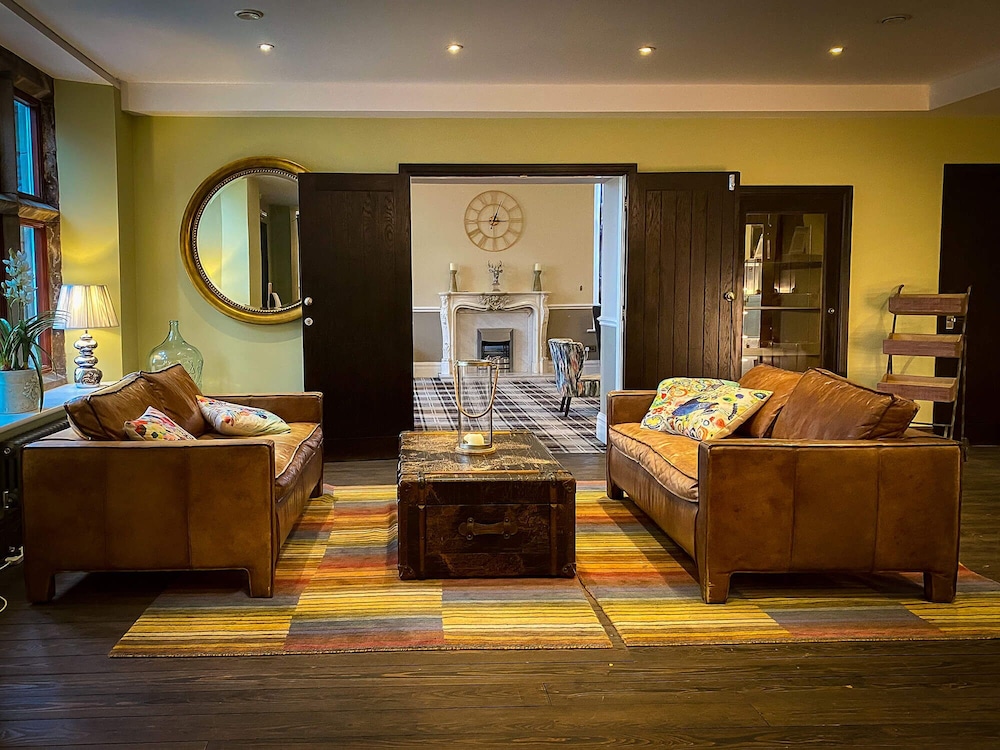 Stonecross Manor Hotel — Kendal — photo 2