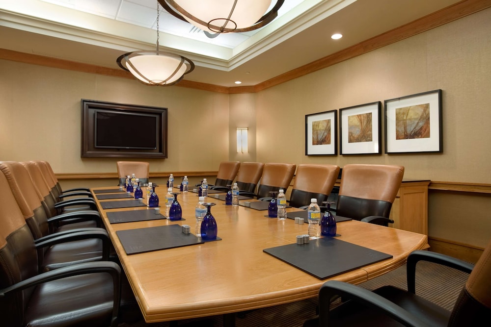 Hilton Chicago Oak Brook Suites - photo 50