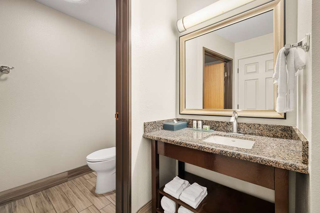 La Quinta Inn & Suites by Wyndham Grants Pass - photo 26