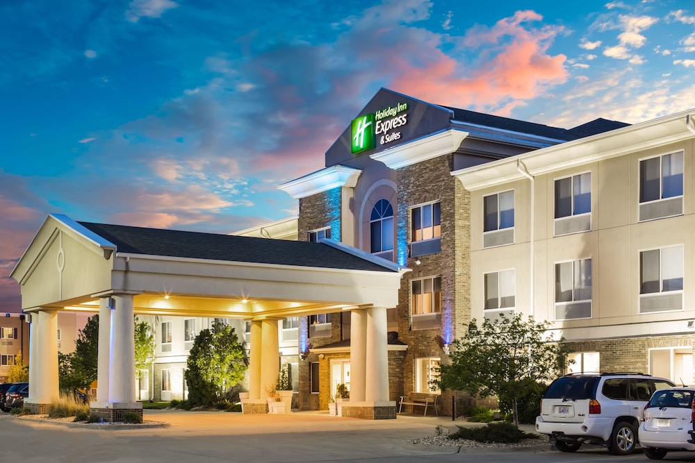 Holiday Inn Express & Suites Bellevue by IHG in Bellevue, United States