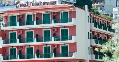 Alkyon Hotel — Patitirion — photo 4