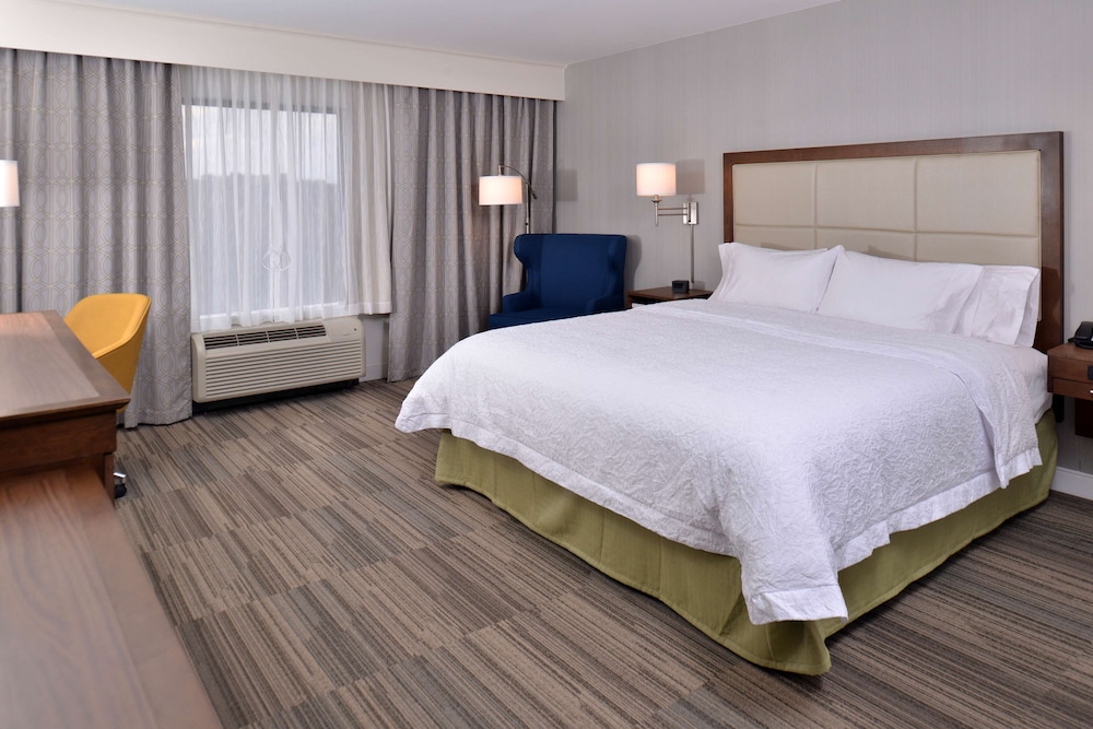 Hampton Inn & Suites Ann Arbor West - photo 11