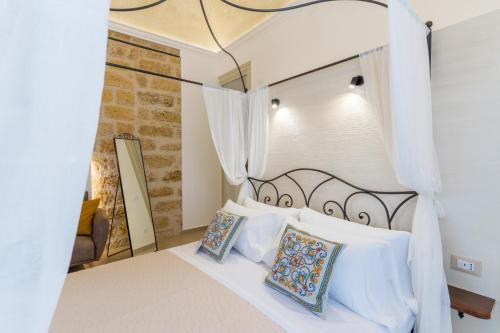 Mama Tita Rooms and Breakfast — 4-Star Luxury Hotel in Palermo, Italy