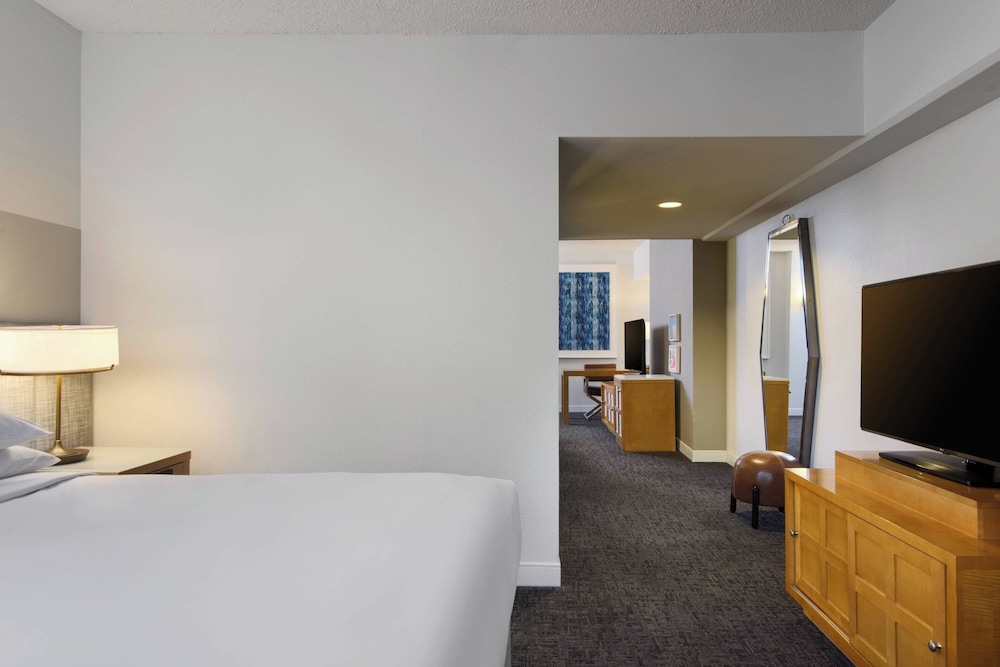 Renaissance Palm Springs Hotel - photo 17