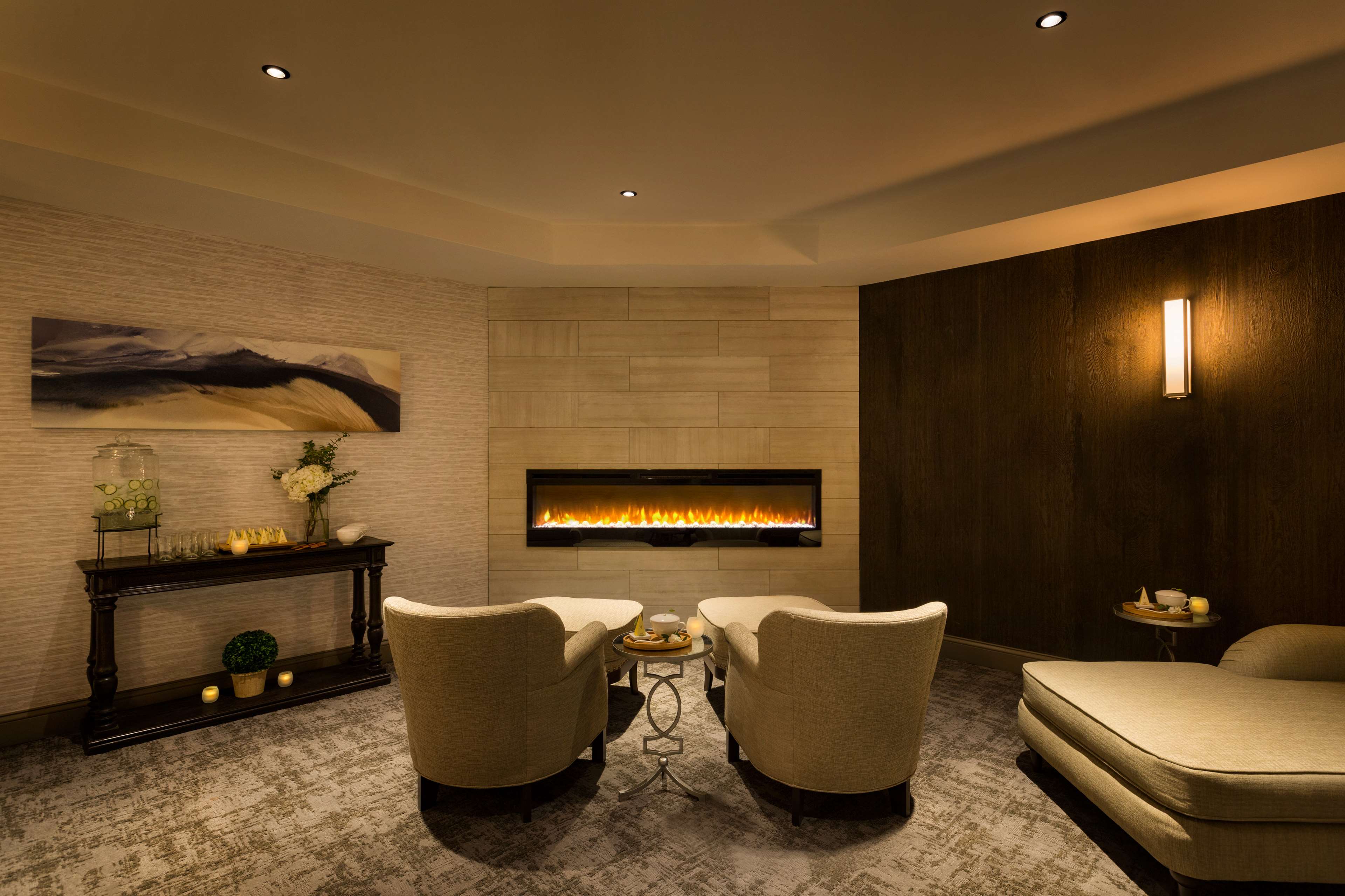 Hotel Saranac Curio Collection By Hilton - photo 40