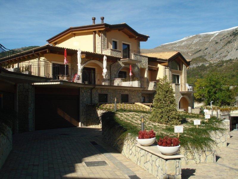 Tassido Coda Resort — Scanno