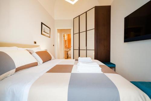 Suite Hidalgo De Menezes — 4-Star Luxury Hotel in Bari, Italy