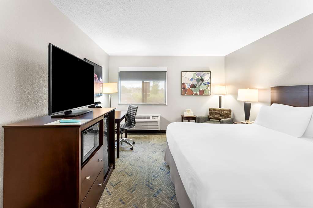 Best Western Oswego Hotel - photo 10