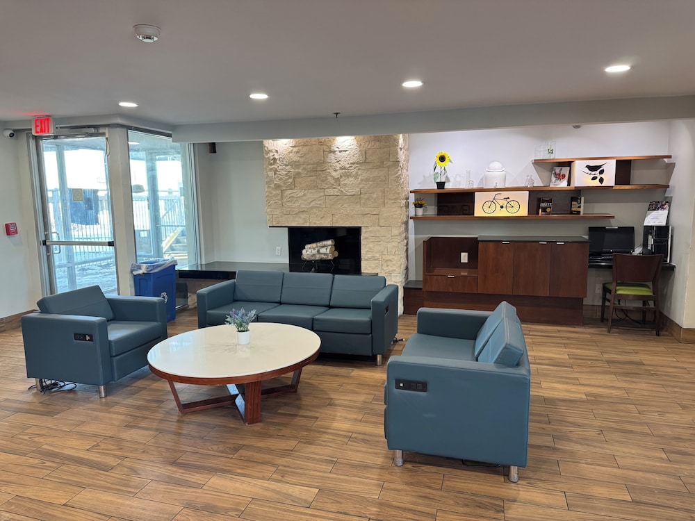 Baymont by Wyndham Dayton North - photo 6