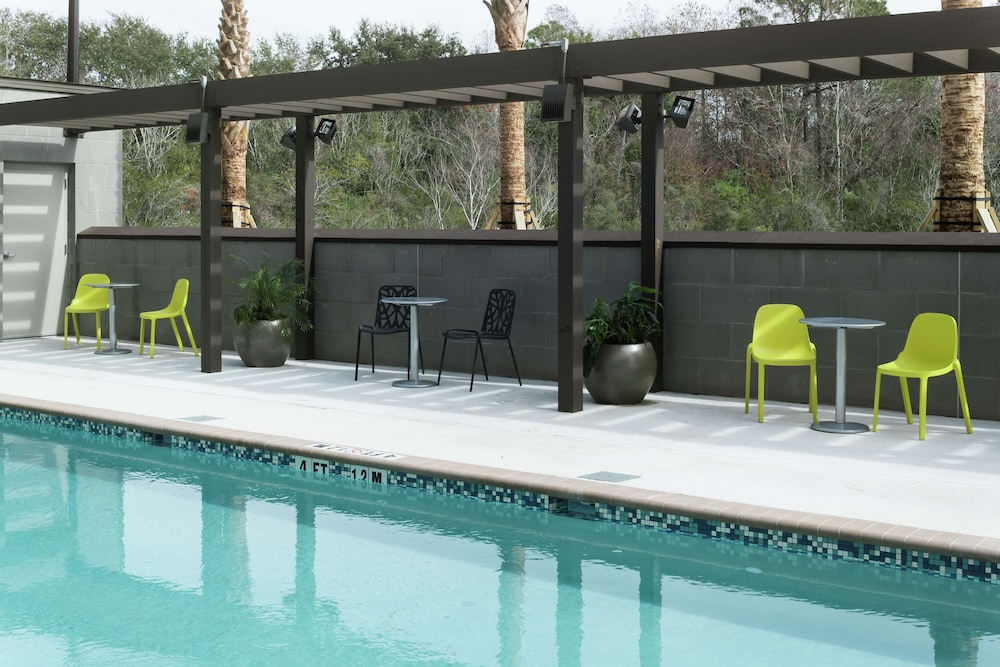Home2 Suites by Hilton Jacksonville Airport - photo 30
