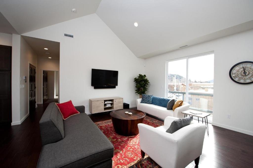 2201 Main Avenue in Durango, United States