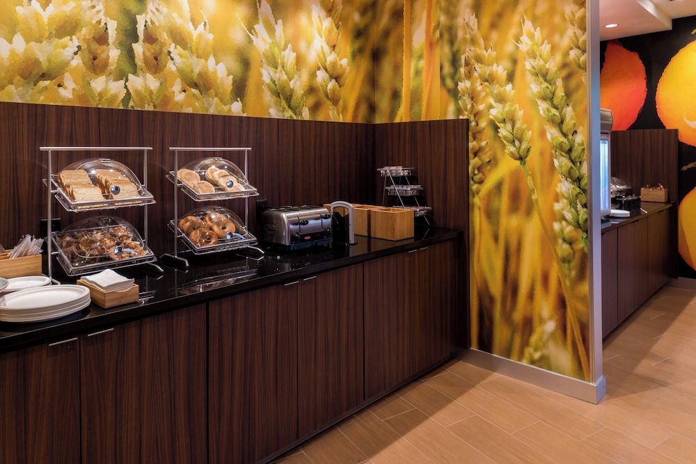 Fairfield Inn & Suites by Marriott Orlando East UCF Area - photo 50