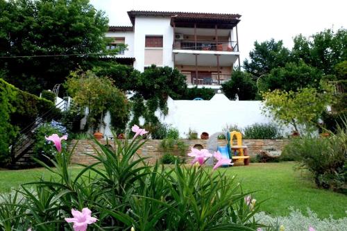 Villa Sofia — 4-Star Luxury Hotel in None, Greece