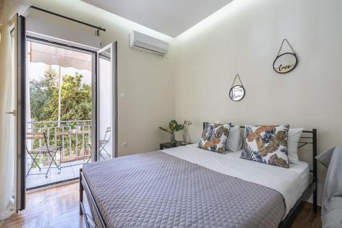 Cozy home near Stavros Niarchos — 4-Star Luxury Hotel in Athens, Greece