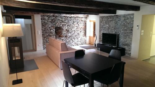 Corte delle Camelie — 4-Star Luxury Hotel in Minusio, Switzerland