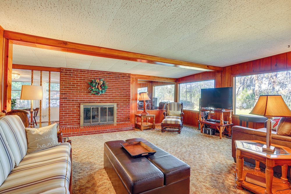 Dock 6 Mi to Manatee Springs Riverfront Paradise — hotel in Chiefland