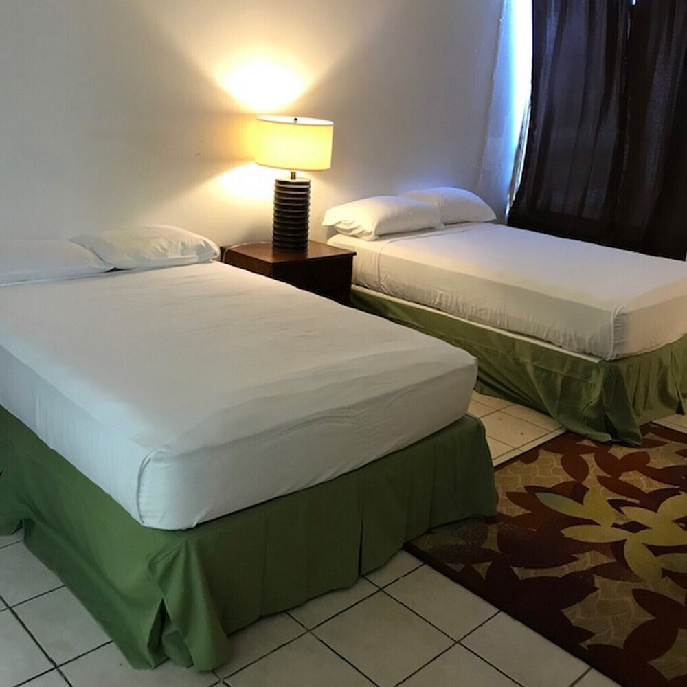 Country Club Condo Hotel - photo 24