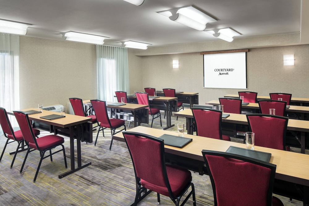 Courtyard by Marriott San Diego Sorrento Valley - photo 25
