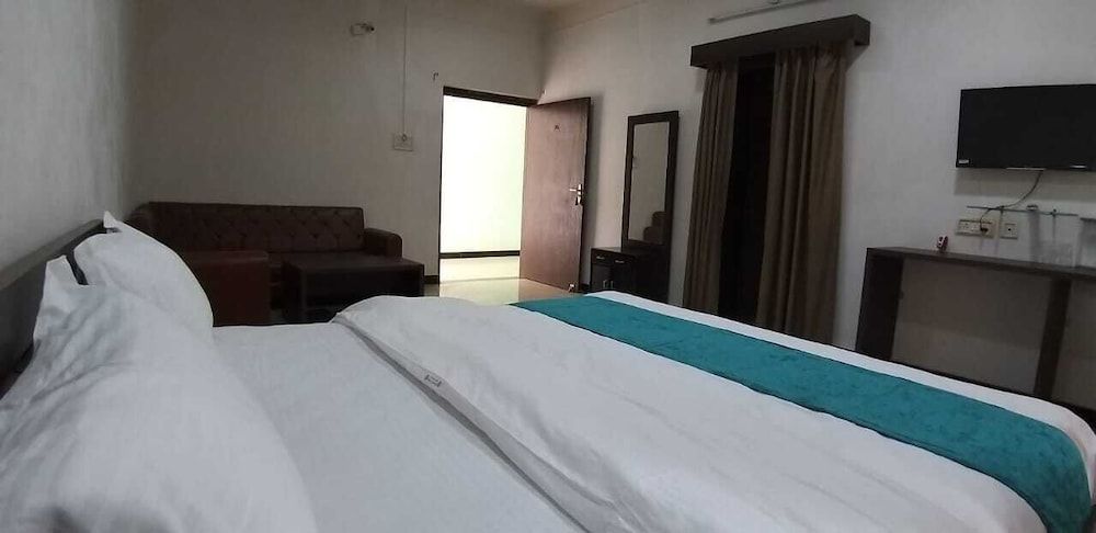 Soumya Resorts — hotel in Mahasamund