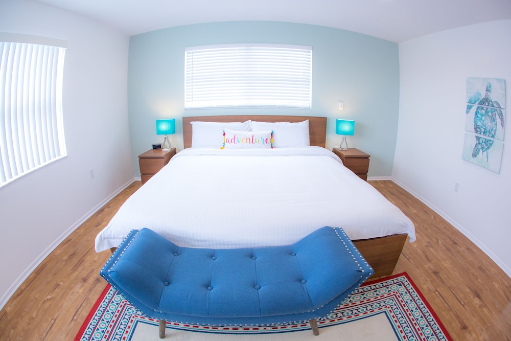 St Pete Beach Suites - photo 15