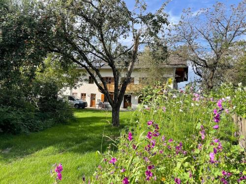 Biohof Liebhart - carbon neutral hotel in Obing