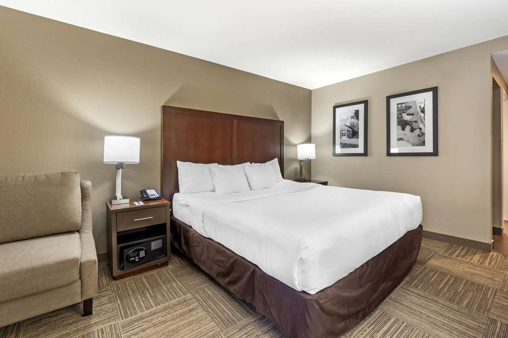 Comfort Inn & Suites Sea Tac Airport - photo 23