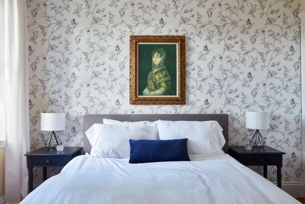 Classic 1BR in Brighton - photo 10