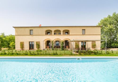 Villa Fragranza Teloni — 4-Star Luxury Hotel in Buonconvento, Italy