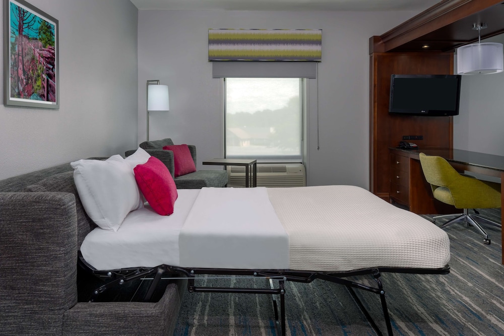 Hampton Inn & Suites Winston Salem University Area NC - photo 6
