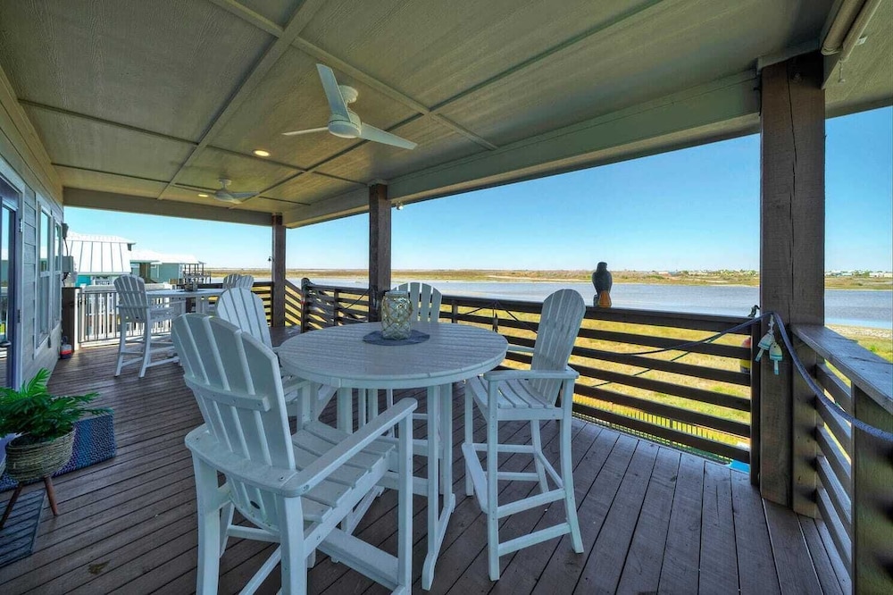 Pelican's Porch by Avantstay Private Pool Views - photo 16