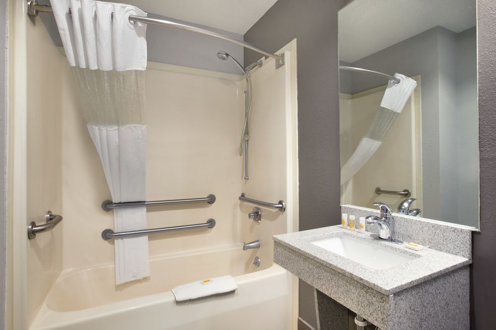 Hotel Kinder Express Near Coushatta Resort - photo 5