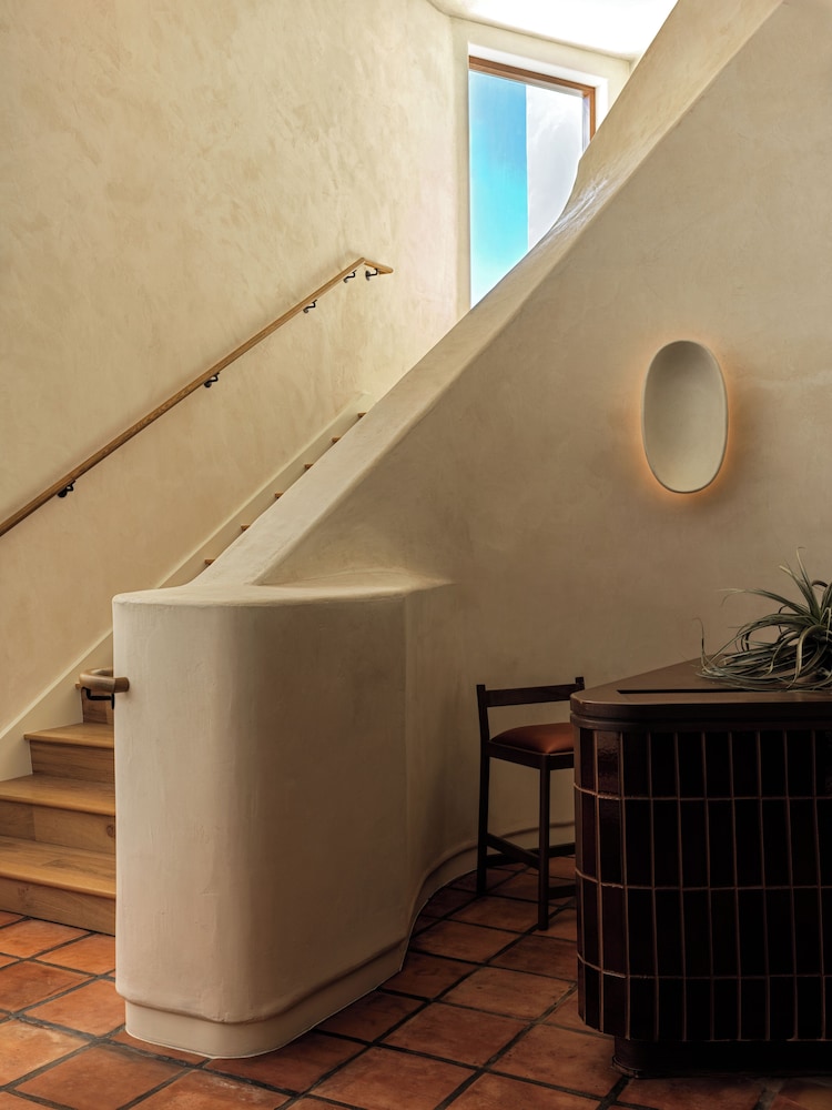 Casa Loma Beach Hotel - photo 3