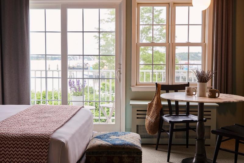 The Harbor Front Inn - photo 13