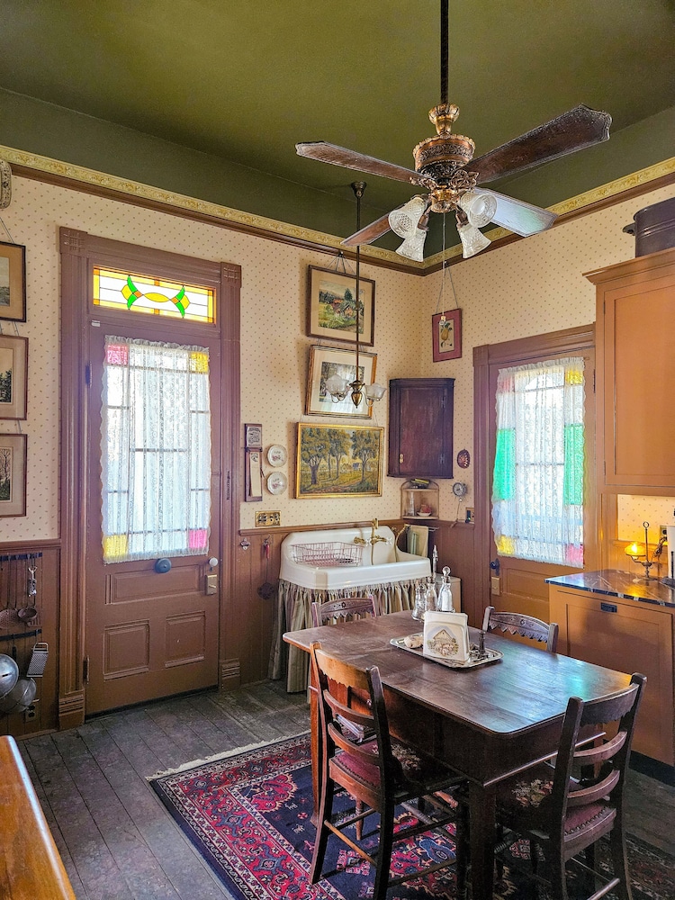 The JD Hyde Historic Inn - photo 69