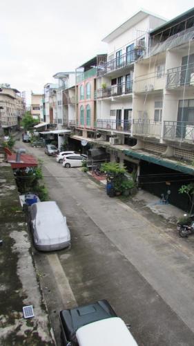 Reconnecting — Chiang Mai — photo 2
