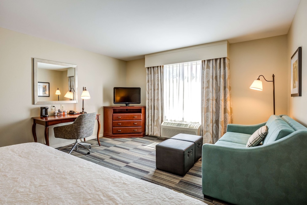 Hampton Inn & Suites Westford Chelmsford - photo 10