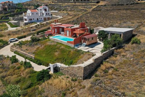 Villa Zen Dans Le Bleu — 4-Star Luxury Hotel in Ermoupolis, Greece
