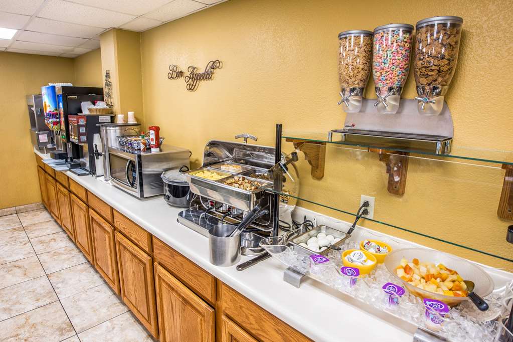 AmericInn by Wyndham Branson & Conference Center - photo 51
