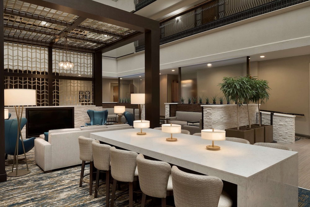 Embassy Suites by Hilton Columbus - photo 33
