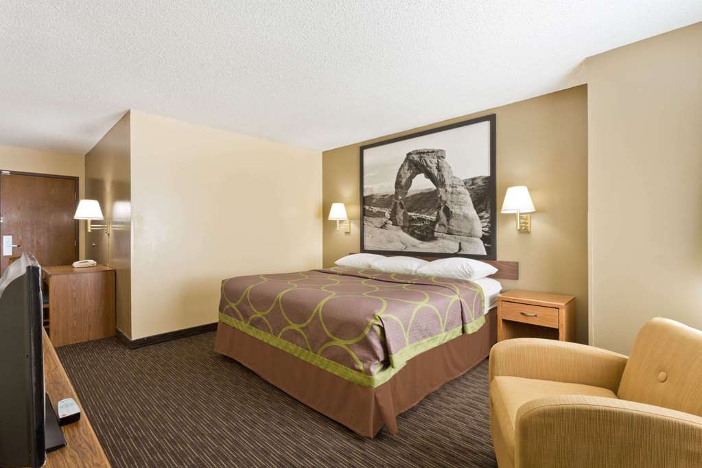 Super 8 by Wyndham Richfield UT - photo 15