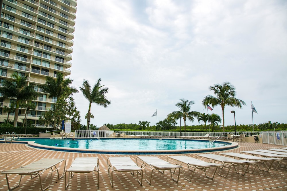 South Seas Tower 3 1009 - photo 2