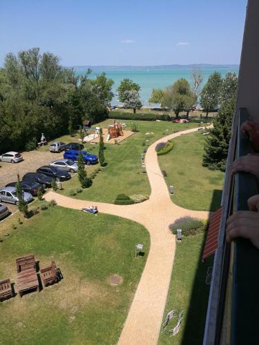 Hanga Apartman — 4-Star Luxury Hotel in Siofok, Hungary