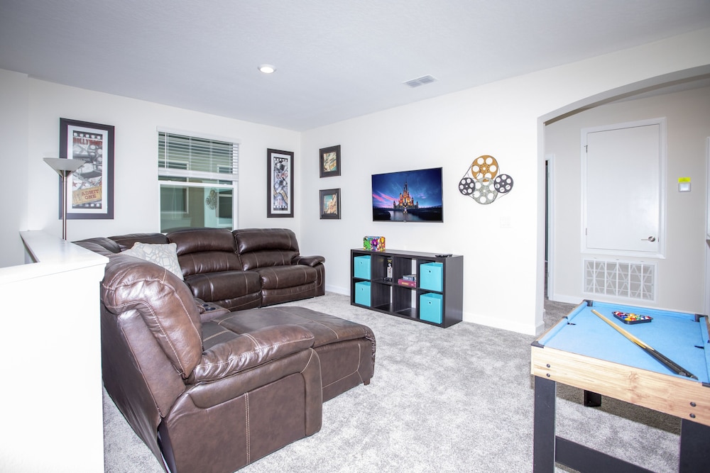 Gorgeous 5Bd Close to Disney @ Storey Lake 2734 - photo 40