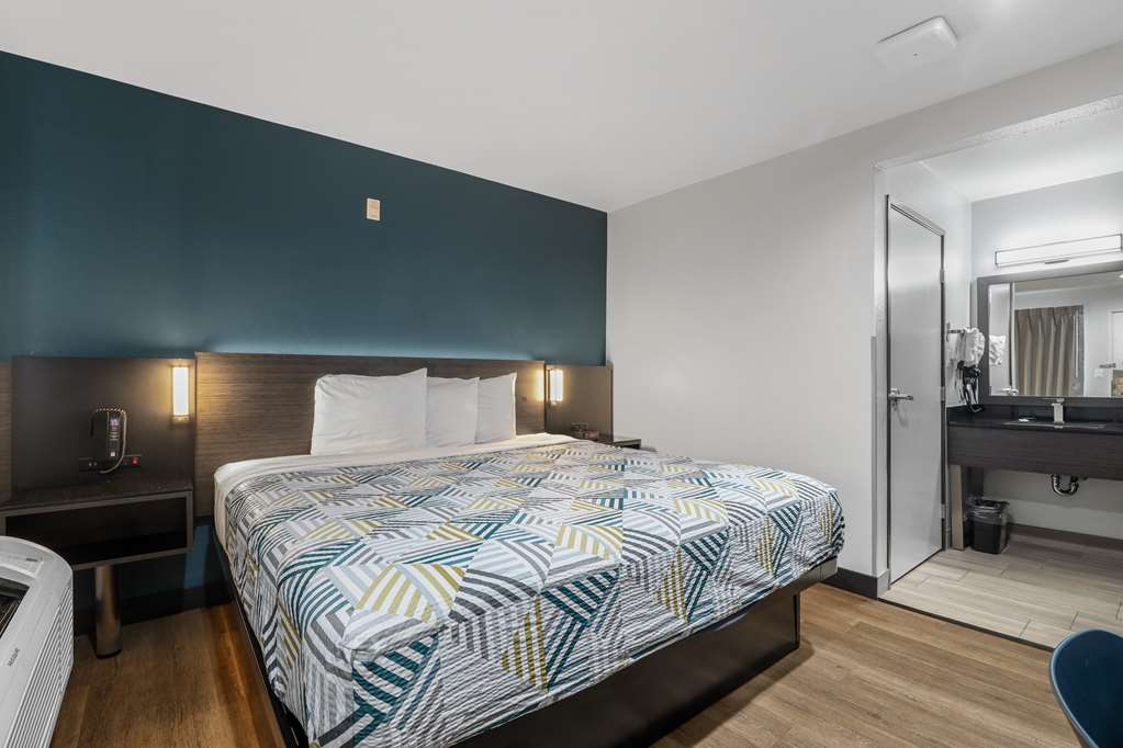 Studio 6 Suites Escondido CA - photo 7